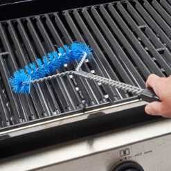 Broil King Nylonbürste, 46 Cm -GrillLust Verkaufsgeschäft broil king nylonbuerste in anwendung auf grill 9966cea2ef78b596cdb549ba242048b3