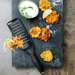 Microplane Black Sheep Reibe Sehr Grob -GrillLust Verkaufsgeschäft microplane black sheep reibe sehr grob cd60fc7977ec4c3cc32198e5d0719448