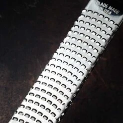 Microplane Premium Reibe / Zester, Eukalyptus Grün -GrillLust Verkaufsgeschäft microplane premium reibe zester eukalyptus gruen a906e585152a89aa63c5fb01b4add5ae