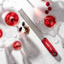 Microplane Premium Reibe / Zester, Granatapfelrot -GrillLust Verkaufsgeschäft microplane premium reibe zester granatapfelrot ff3079aa465a72850567454503807913