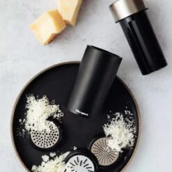 Microplane Universal Mühle 3in1 -GrillLust Verkaufsgeschäft microplane universal muehle 3in1 f9de8a745f1cef65c0061ca8e4cee45e