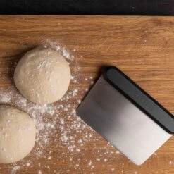 Ooni Pizzateigschaber Edelstahl -GrillLust Verkaufsgeschäft ooni pizzateigschaber edelstahl 41d8fd8122b715f6aabe649e535ce653