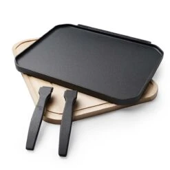 SANTOS Wende-Gussplatte Mit Holzuntersetzer Und Abnehmbaren Griffen 40 X 32 X 1,9 Cm -GrillLust Verkaufsgeschäft s wende gussplatte mit holzuntersetzer und abnehmbaren griffen 40 cm x 32 25 cm x 1 9 cm 66aafd20cf4d1eb5daaa96514cc982be