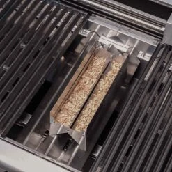 SANTOS Smokerbox Für Gasgrills, 25 X 8,6 X 6,5 Cm 10 SANTOS Smokerbox Für Gasgrills, 25 X 8,6 X 6,5 Cm -GrillLust Verkaufsgeschäft santos smoker box fuer gasgrills in anwendung geoeffnet cb7f8e1af8767dfa79ad87b92b74efbf