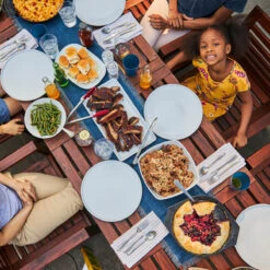 Weber Porzellan-Teller, 27,5cm, 2er-Set -GrillLust Verkaufsgeschäft weber porzellan teller front 13c2263dc6ae37f9345f99a264cf8330